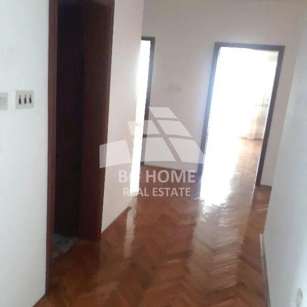Kuća Prodaja Ruma  323 m2