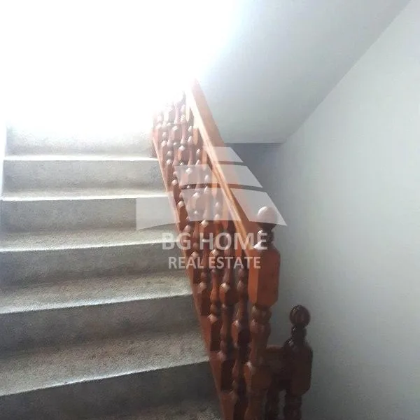 Kuća Prodaja Ruma  323 m2