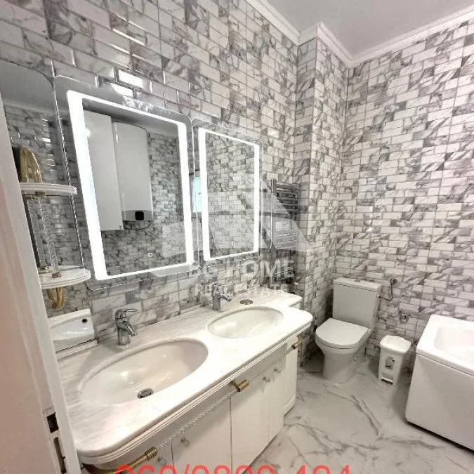 Kuća na prodaju, Banovo Brdo, Beograd, 364m², 1.080.000 €