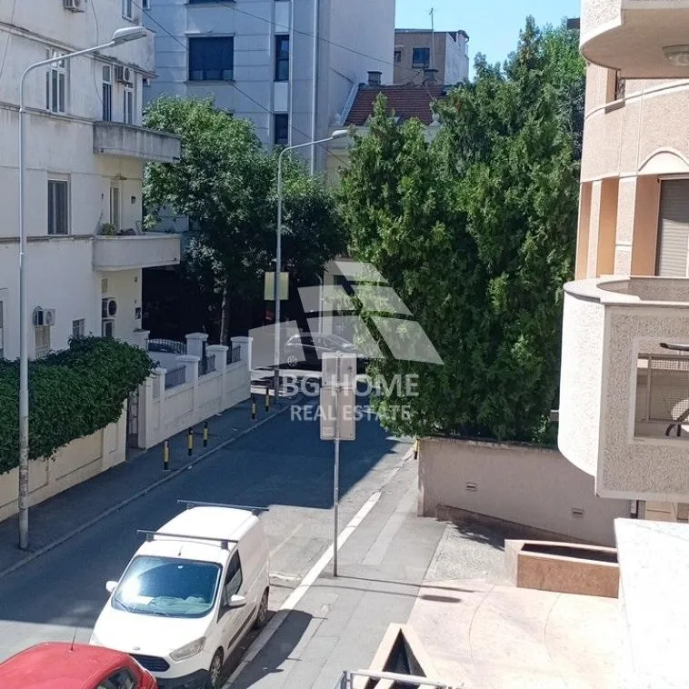 Dvosoban stan na prodaju, Kalenić Pijaca, Beograd, 52m², 313.200 €