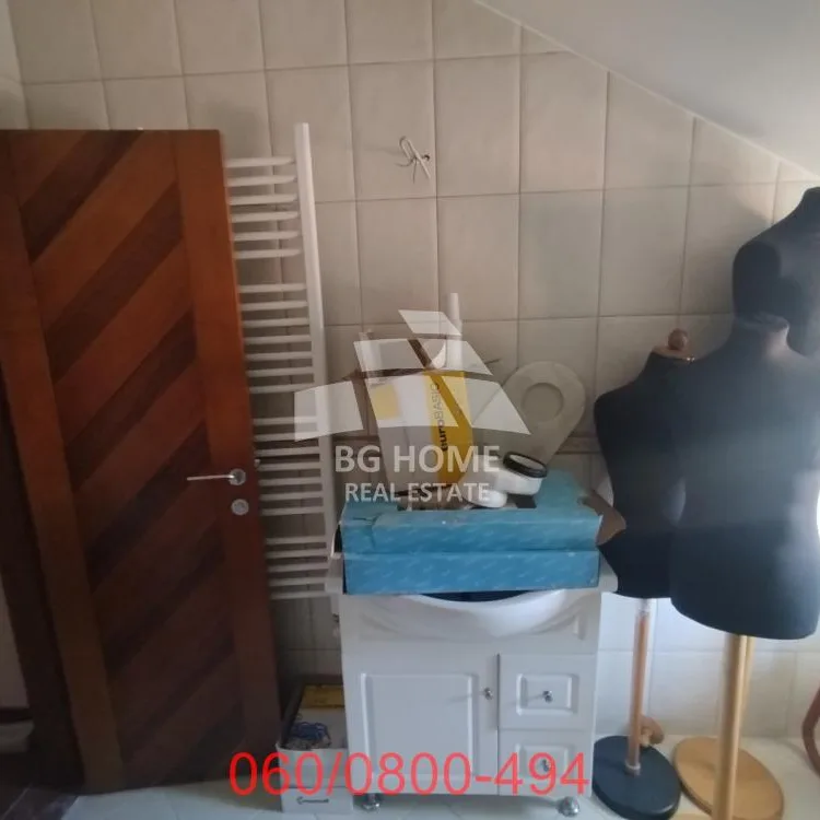 Lokal Izdavanje Beograd Batajnica 135 m2