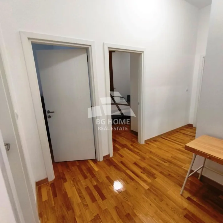Četvorosoban stan na prodaju, Karaburma, Beograd, 193m², 555.500 €