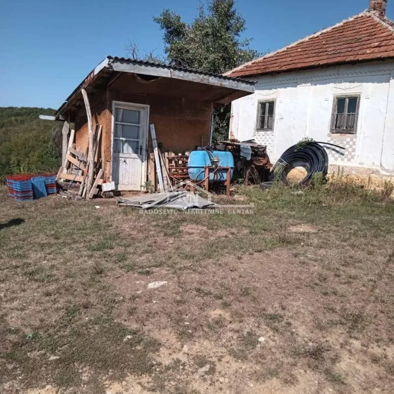 Kuća Prodaja Lučani  35 m2