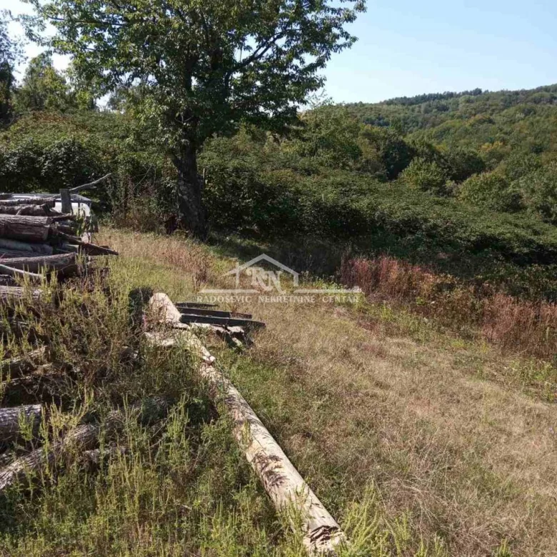 Kuća Prodaja Lučani  35 m2