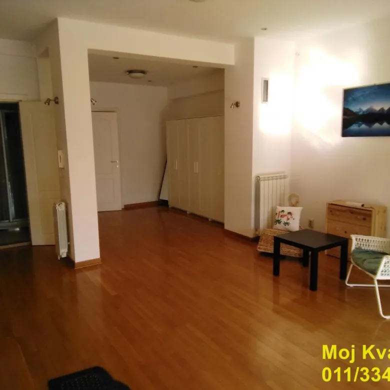 Kuća Izdavanje Beograd Dedinje 215 m2