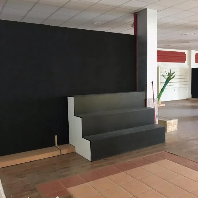 Lokal Izdavanje Beograd Konjarnik (voždovački Deo) 750 m2