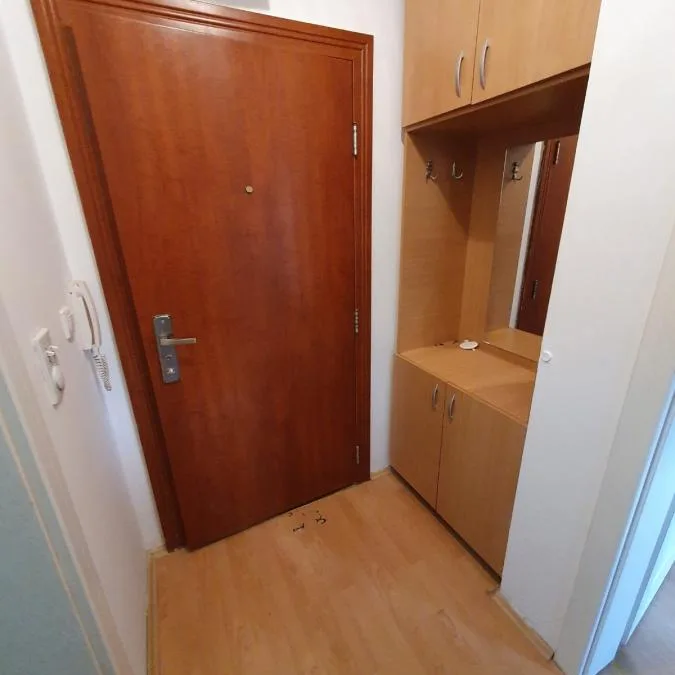 Stan Izdavanje Novi Sad  38 m2