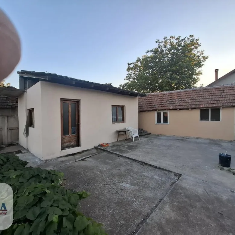 Kuća Prodaja Paraćin  72 m2