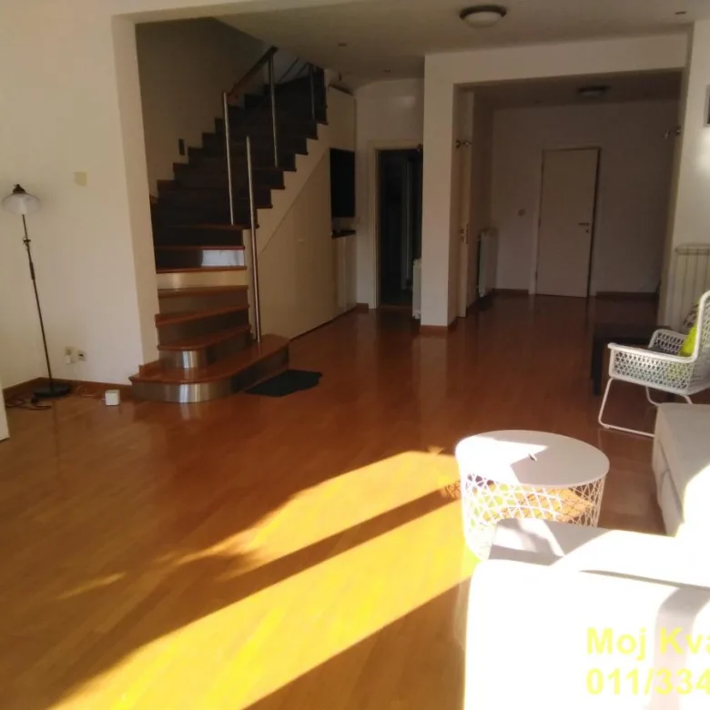 Kuća Izdavanje Beograd Dedinje 215 m2
