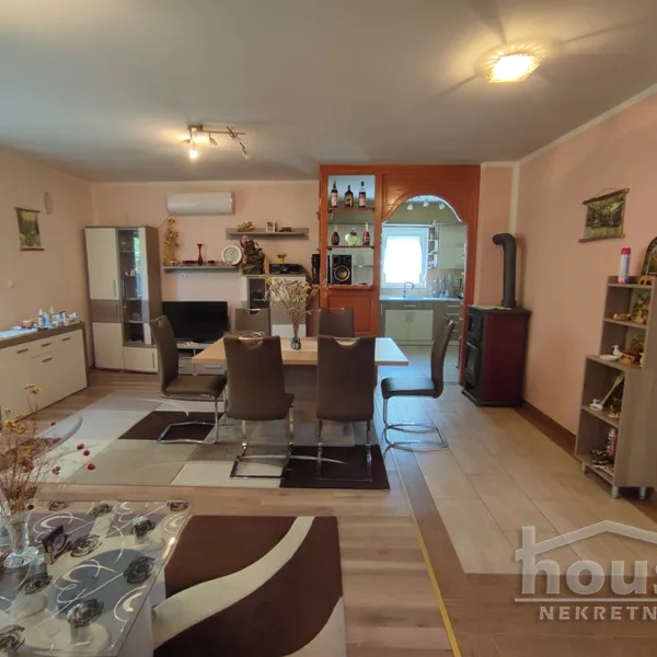 Kuća Prodaja Sremski Karlovci  230 m2
