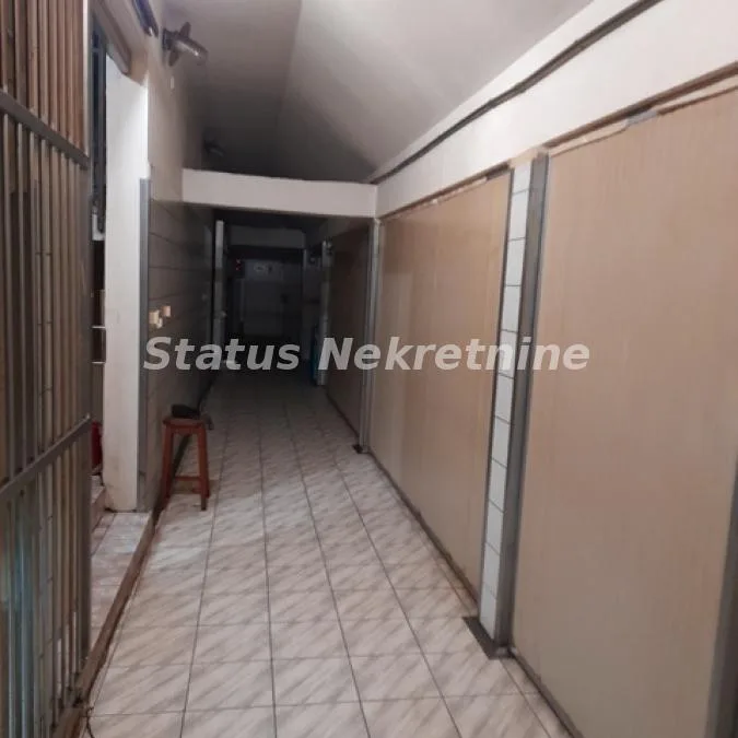 Lokal Prodaja Inđija  1260 m2