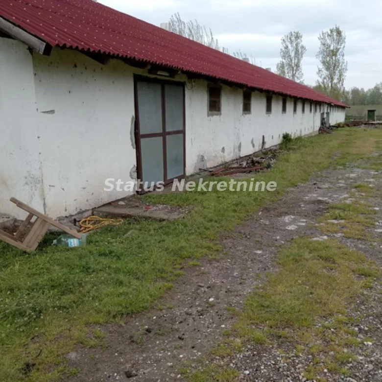 Lokal na prodaju, Mošorin, Titel, 848m², 257.500 €