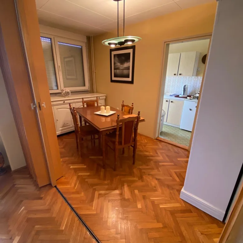 Trosoban stan na prodaju, Bulevar Nemanjića, Niš, 75m², 155.000 €