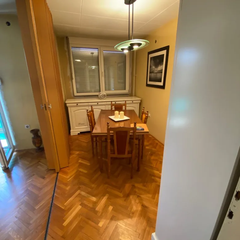 Trosoban stan na prodaju, Bulevar Nemanjića, Niš, 75m², 155.000 €