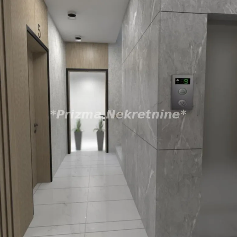 Trosoban stan na prodaju, Jagodina, 221m², 279.508 €