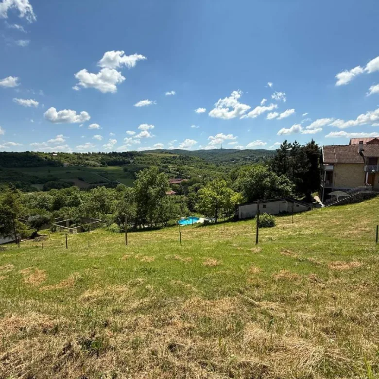 Plac Prodaja Novi Sad  1907 m2