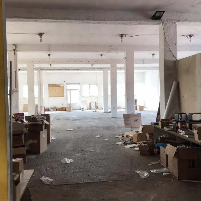 Lokal Izdavanje Beograd Konjarnik (voždovački Deo) 750 m2