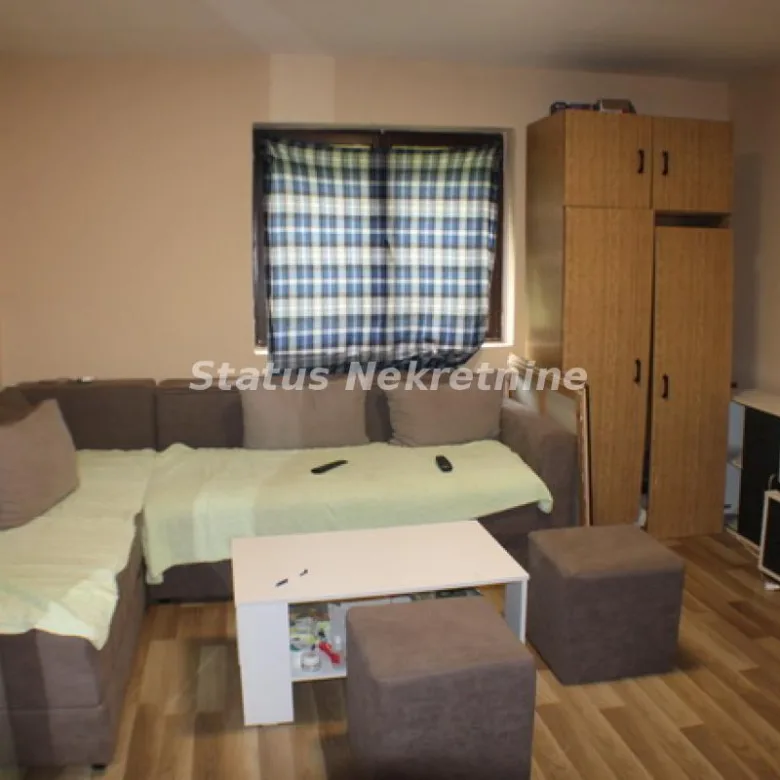 Lokal Prodaja Titel  848 m2