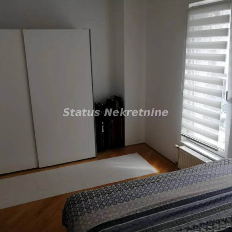 Lokal na prodaju, Ruma, 330m², 330.500 €