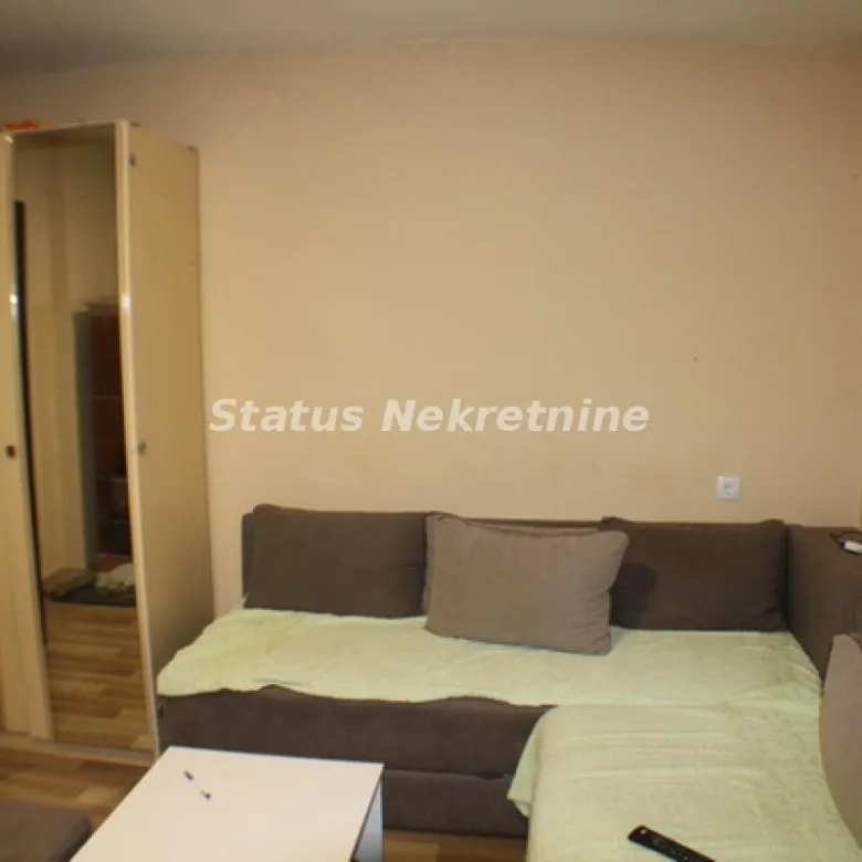 Lokal na prodaju, Mošorin, Titel, 848m², 257.500 €