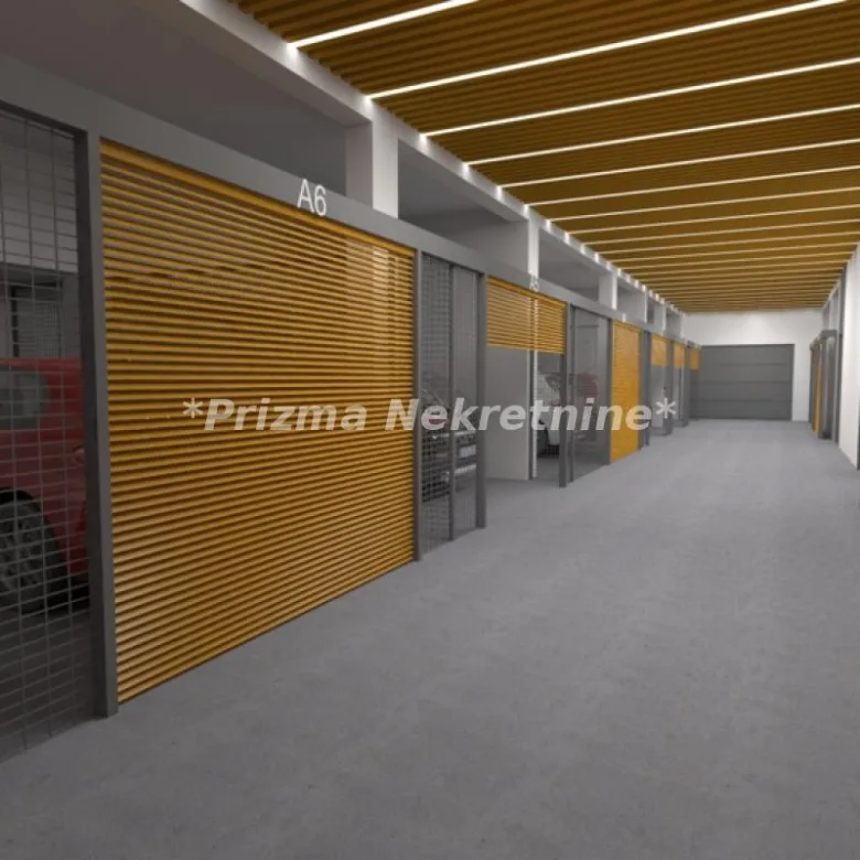 Trosoban stan na prodaju, Jagodina, 221m², 279.508 €
