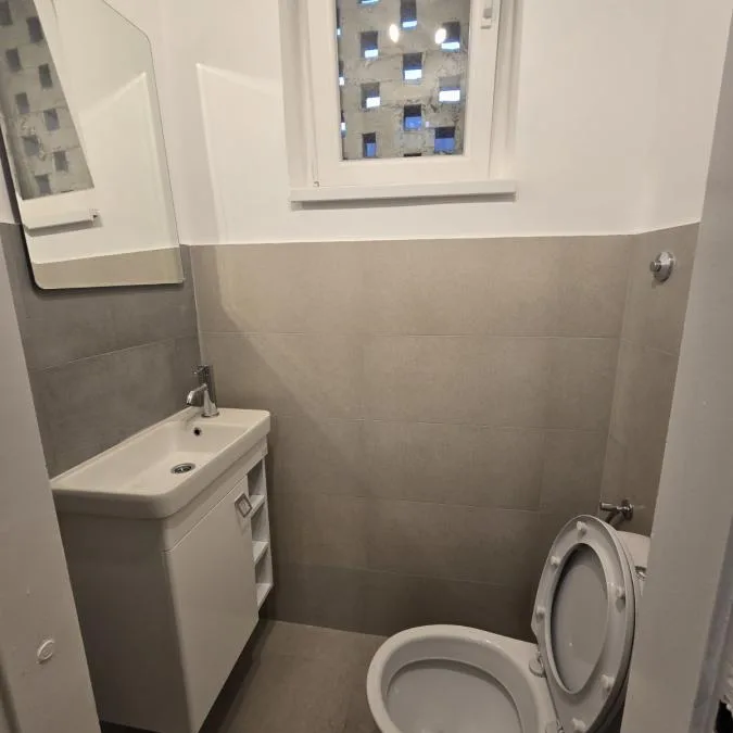 Trosoban stan za izdavanje, Grbavica, Novi Sad, 78m², 700 €/mes