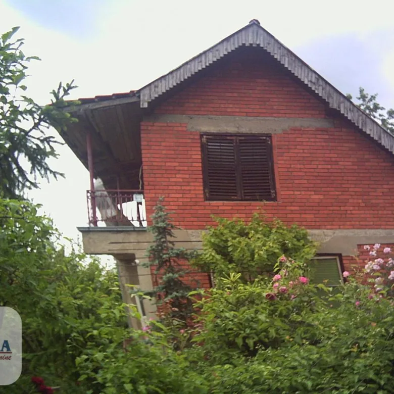 Kuća Prodaja Paraćin  120 m2