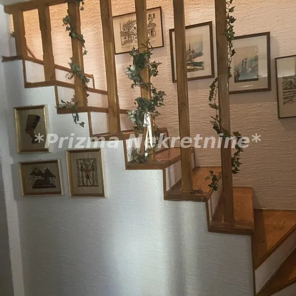 Kuća Prodaja Paraćin  247 m2