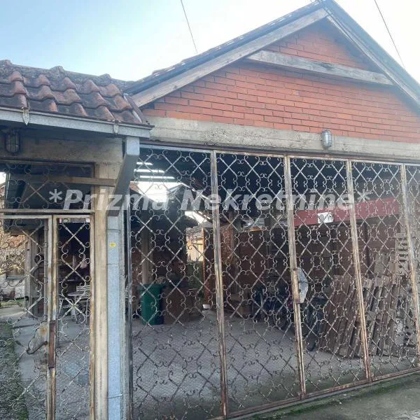 Kuća Prodaja Paraćin  247 m2