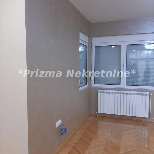 Kuća Prodaja Paraćin  192 m2