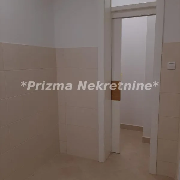 Kuća Prodaja Paraćin  192 m2