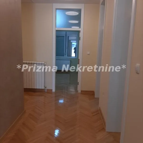 Kuća na prodaju, Centar, Paraćin, 192m², 195.000 €