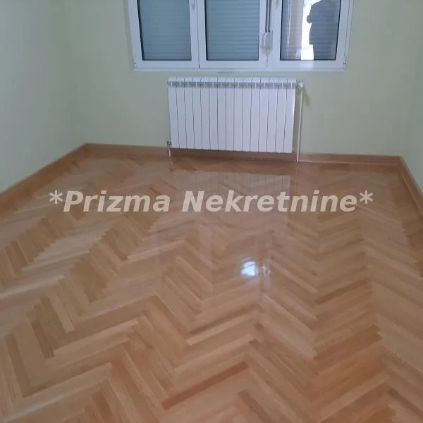 Kuća na prodaju, Centar, Paraćin, 192m², 195.000 €