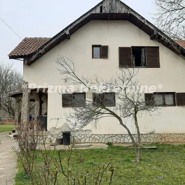 Kuća Prodaja Paraćin  333 m2
