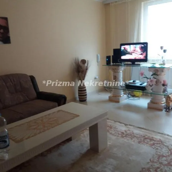 Kuća Prodaja Paraćin  288 m2