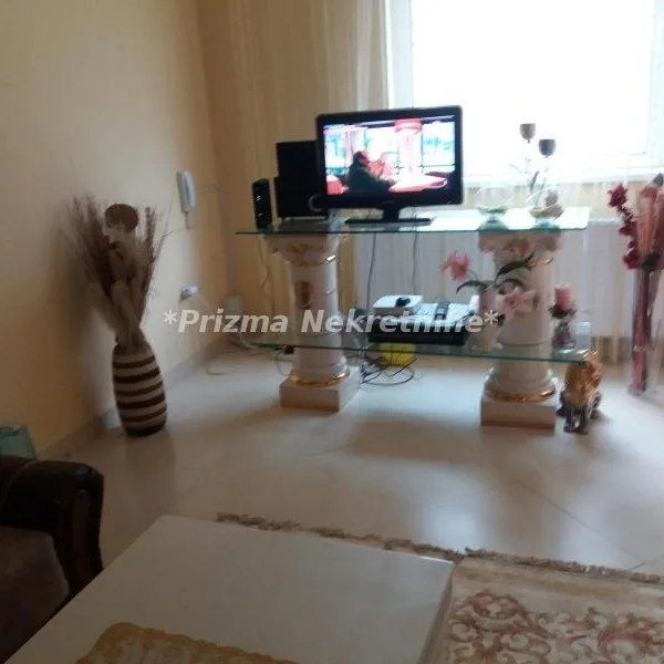 Kuća Prodaja Paraćin  288 m2