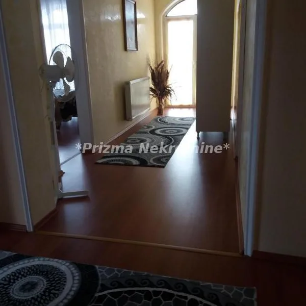 Kuća na prodaju, Gloždak, Paraćin, 288m², 150.000 €