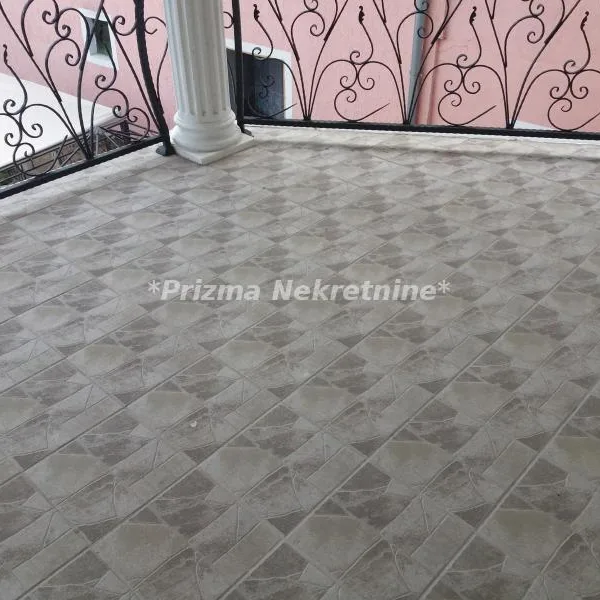 Kuća na prodaju, Gloždak, Paraćin, 288m², 150.000 €