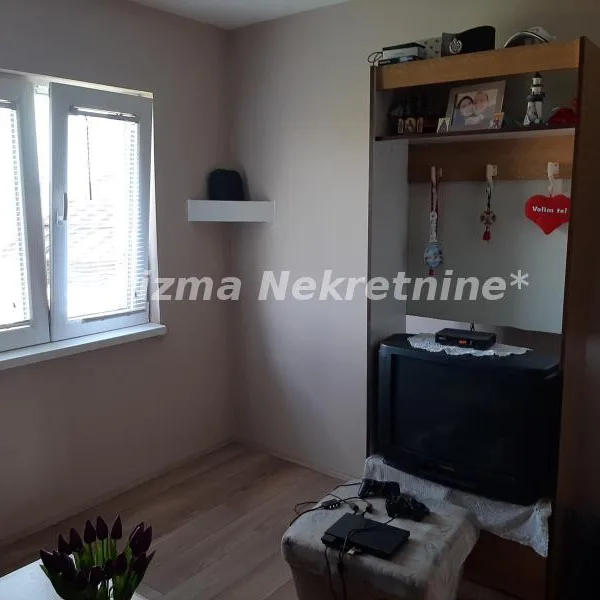 Kuća Prodaja Paraćin  200 m2
