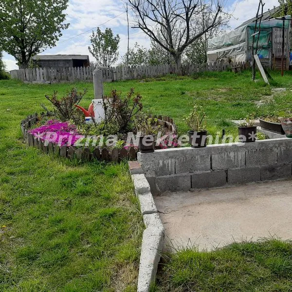 Kuća Prodaja Paraćin  200 m2