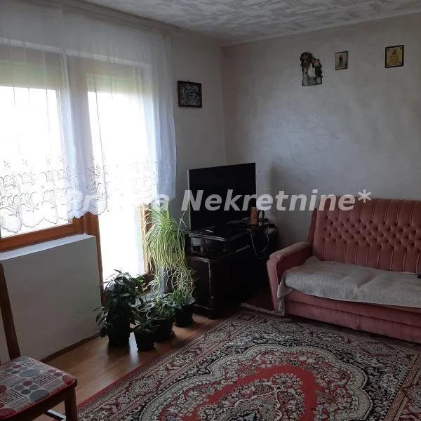 Kuća na prodaju, Gloždak, Paraćin, 200m², 65.000 €