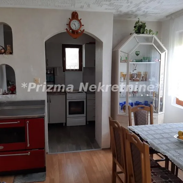 Kuća na prodaju, Gloždak, Paraćin, 200m², 65.000 €