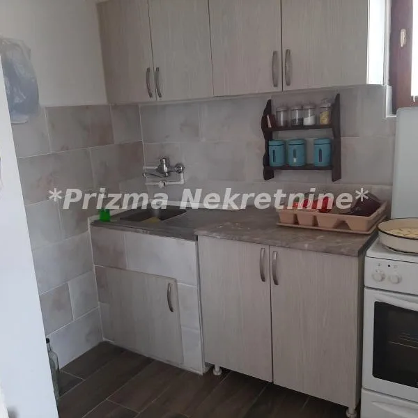 Kuća na prodaju, Gloždak, Paraćin, 200m², 65.000 €