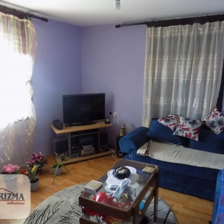 Kuća Prodaja Paraćin  104 m2