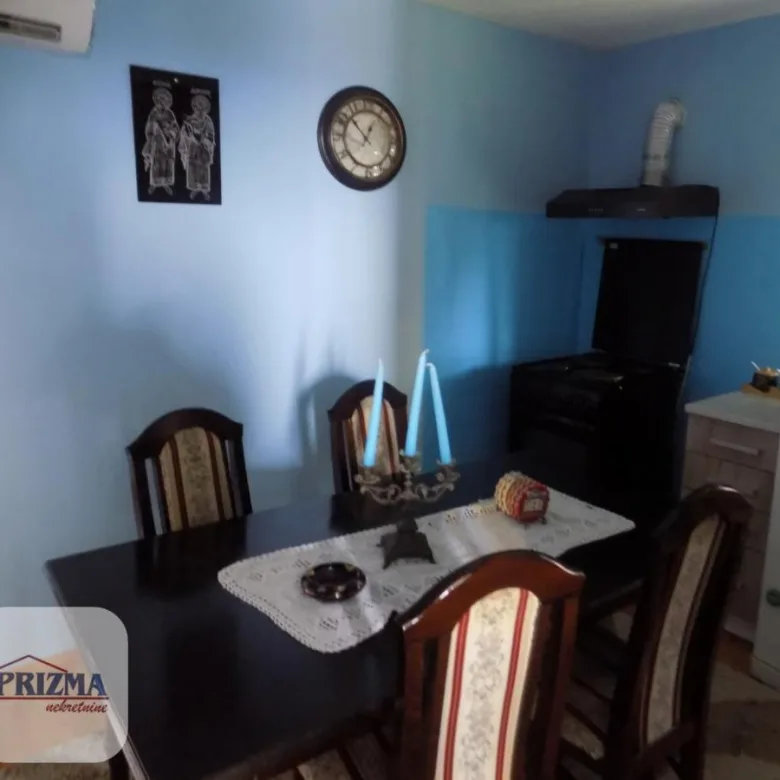Kuća Prodaja Paraćin  104 m2