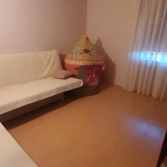 Kuća na prodaju, Gloždak, Paraćin, 177m², 130.000 €