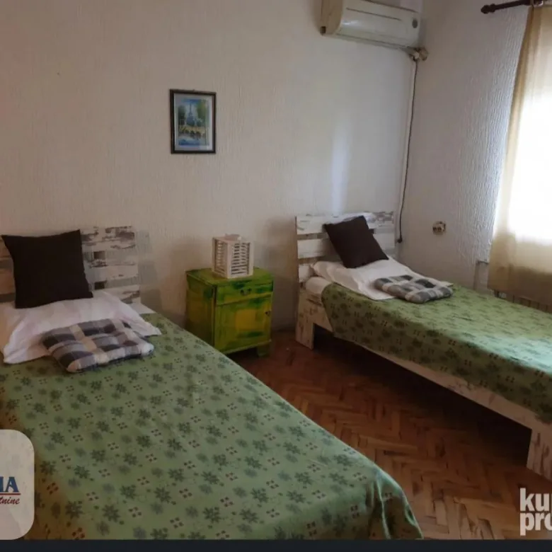 Kuća Prodaja Paraćin  600 m2
