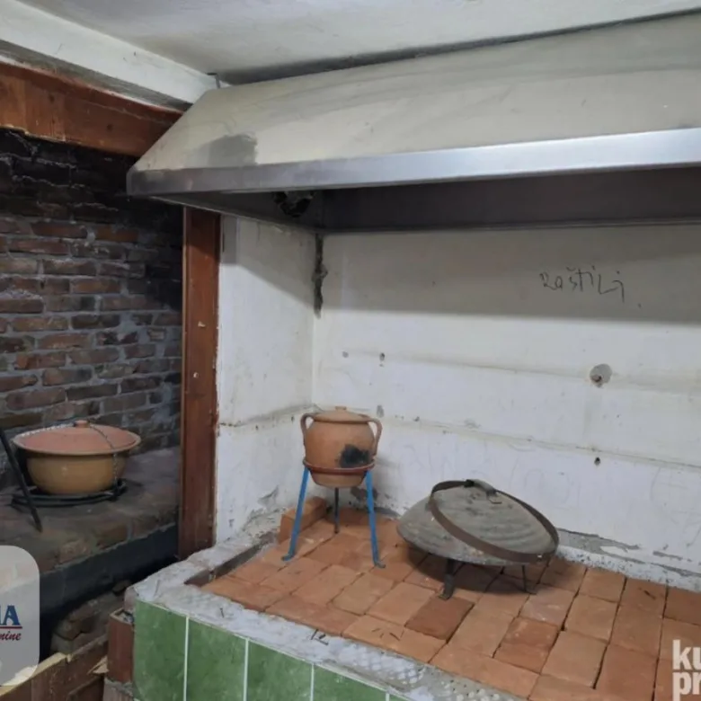 Kuća Prodaja Paraćin  600 m2