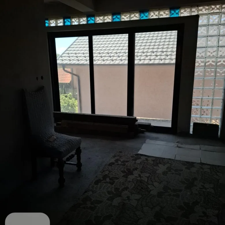Kuća Prodaja Paraćin  350 m2