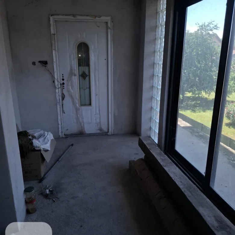 Kuća na prodaju, Gloždak, Paraćin, 350m², 140.000 €